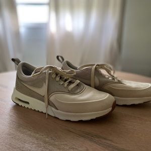 Nike Air Max Thea Sneakers EUC Size 7